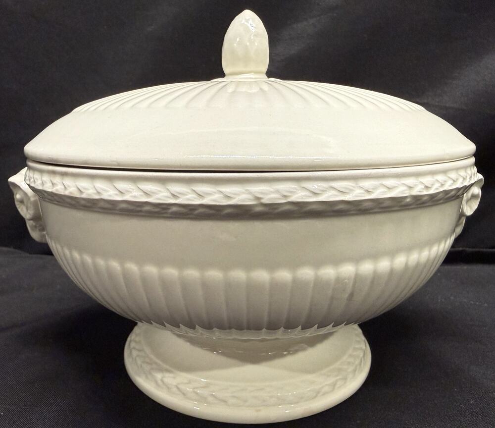 Wedgwood Edme Etruria Barlaston Covered Casserole Dish Tureen Ram Heads Vintage